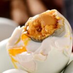 Yanfengs_Salted_Duck_Eggs_A_Hainan_Delicacy_Capturing_Chinas_Palate - Khabar Asia Yanfeng's Salted Duck Eggs: A Hainan Delicacy Capturing China's Palate