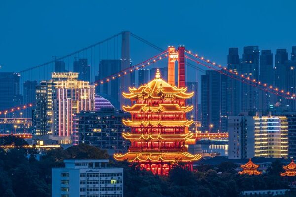 Yellow Crane Tower Illuminates Wuhan Nights with Immersive Performance Yellow Crane Tower Illuminates Wuhan Nights with Immersive Performance