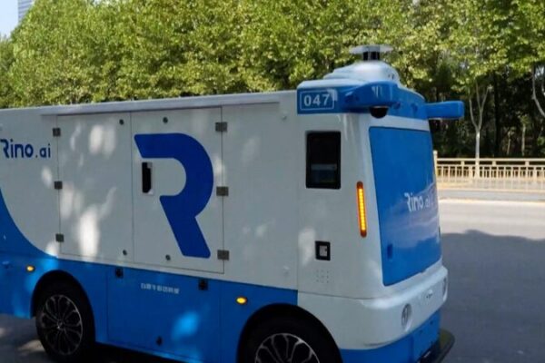 Young Surveyors Propel China’s Unmanned Driving Industry with High-Precision Mapping Young Surveyors Propel China's Unmanned Driving Industry with High-Precision Mapping video poster
