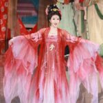 Yueju Opera Shines at China Movie Channel Media Awards in Shanghai