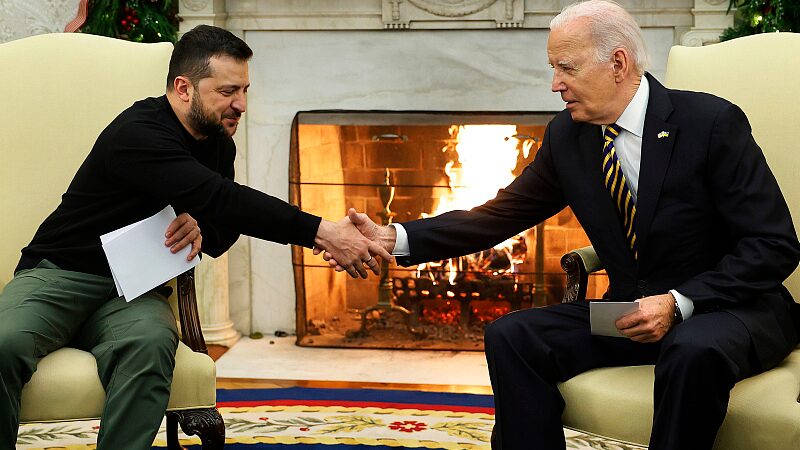 Zelenskyy_Returns_Empty-Handed_as_US_Aid_Stalls_Amid_Political_Divisions - Khabar Asia Zelenskyy Returns Empty-Handed as U.S. Aid Stalls Amid Political Divisions