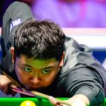 Zhang_Anda_s_Spectacular_Comeback_Stuns_Stuart_Bingham_at_UK_Championship