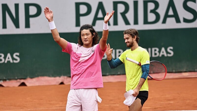 Zhang_Zhizhen_and_Tomas_Machac_Advance_to_French_Open_Mens_Doubles_Round_of_16 - Khabar Asia Zhang Zhizhen and Tomas Machac Advance to French Open Men's Doubles Round of 16