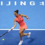 Zheng_Qinwen_Advances_to_China_Open_Last_16_with_Convincing_Win_Over_Podoroska