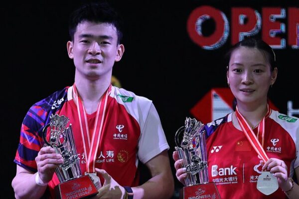 Zheng Siwei and Huang Yaqiong Reunite for Paris Olympic Gold Quest video poster