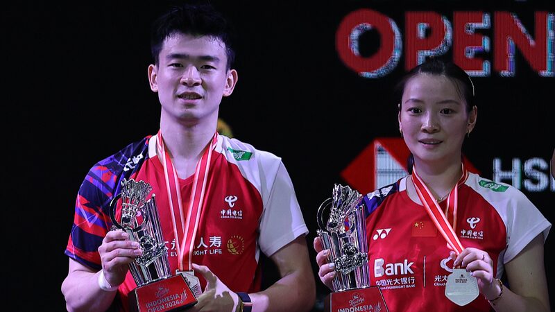 Zheng_Siwei_and_Huang_Yaqiong_Reunite_for_Paris_Olympic_Gold_Quest_poster - Khabar Asia Zheng Siwei and Huang Yaqiong Reunite for Paris Olympic Gold Quest video poster