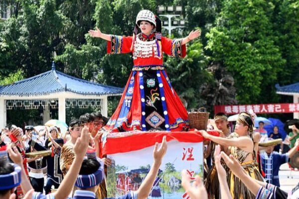 Zhuzhu Festival: Celebrating Yao Culture and Tradition in China’s Guangxi Zhuzhu Festival: Celebrating Yao Culture and Tradition in China's Guangxi