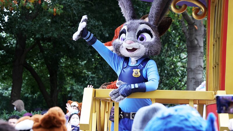 Zootopia-Themed_Park_at_Shanghai_Disney_Resort_Draws_Crowds_Ahead_of_Opening - Khabar Asia Zootopia-Themed Park at Shanghai Disney Resort Draws Crowds Ahead of Opening