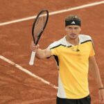 Zverev and Djokovic Advance to French Open Fourth Round After Thrilling Matches