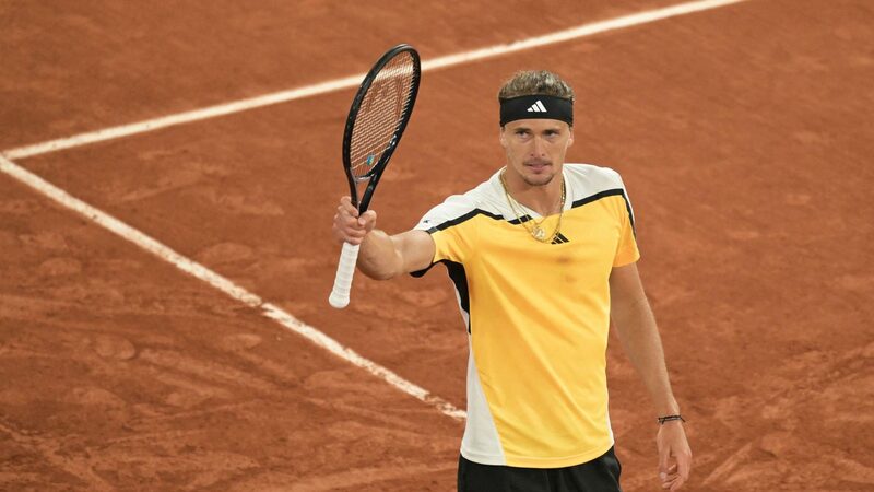 Zverev_and_Djokovic_Advance_to_French_Open_Fourth_Round_After_Thrilling_Matches - Khabar Asia Zverev and Djokovic Advance to French Open Fourth Round After Thrilling Matches