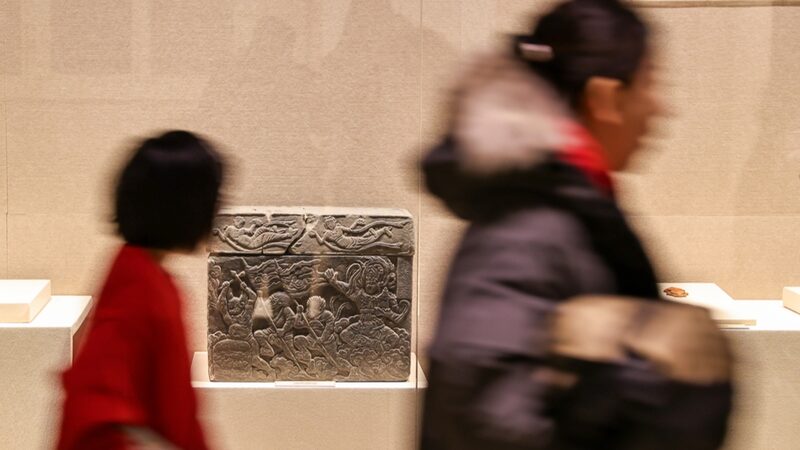 Ancient_Liao_Dynasty_Artifact_Depicting_Ne_Zha_on_Display_in_Shenyang_Museum - Khabar Asia Ancient_Liao_Dynasty_Artifact_Depicting_Ne_Zha_on_Display_in_Shenyang_Museum