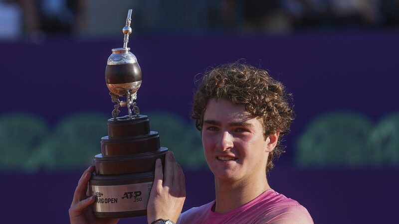 Brazilian_Teen_Joao_Fonseca_Wins_First_ATP_Tour_Title_in_Argentina - Khabar Asia Brazilian_Teen_Joao_Fonseca_Wins_First_ATP_Tour_Title_in_Argentina