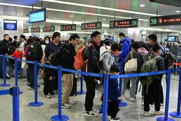 China Experiences Surge in Cross-Border Trips During 2025 Spring Festival China_Experiences_Surge_in_Cross_Border_Trips_During_2025_Spring_Festival