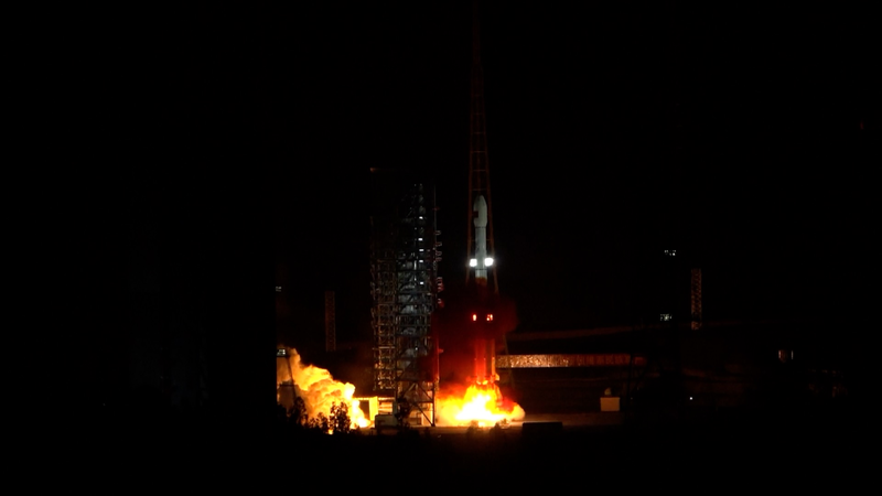 China Launches Zhongxing-10R Satellite from Sichuan’s Xichang Center China_Launches_Zhongxing_10R_Satellite_from_Sichuan_s_Xichang_Center video poster