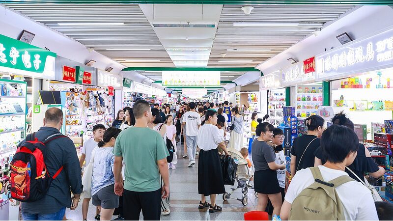 China_s_President_Xi_Jinping_Advocates_for_Robust_Private_Sector_Growth_poster - Khabar Asia China_s_President_Xi_Jinping_Advocates_for_Robust_Private_Sector_Growth video poster