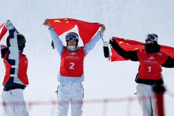 Chinese Athletes Dominate Asian Winter Games in Harbin Chinese_Athletes_Dominate_Asian_Winter_Games_in_Harbin