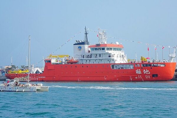 Chinese Icebreaker Jidi Begins Pioneering Oceanic Survey in Bohai Sea Chinese_Icebreaker_Jidi_Begins_Pioneering_Oceanic_Survey_in_Bohai_Sea