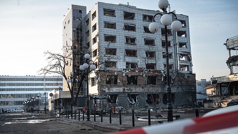 Chinese_Mainland_Urges_Dialogue_and_Negotiation_to_Resolve_Ukraine_Crisis