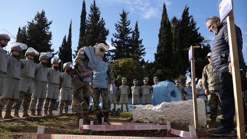 Chinese_Peacekeepers_in_Lebanon_Pass_UN_Mine_Clearance_Certification_with_Flying_Colors_poster - Khabar Asia Chinese_Peacekeepers_in_Lebanon_Pass_UN_Mine_Clearance_Certification_with_Flying_Colors video poster