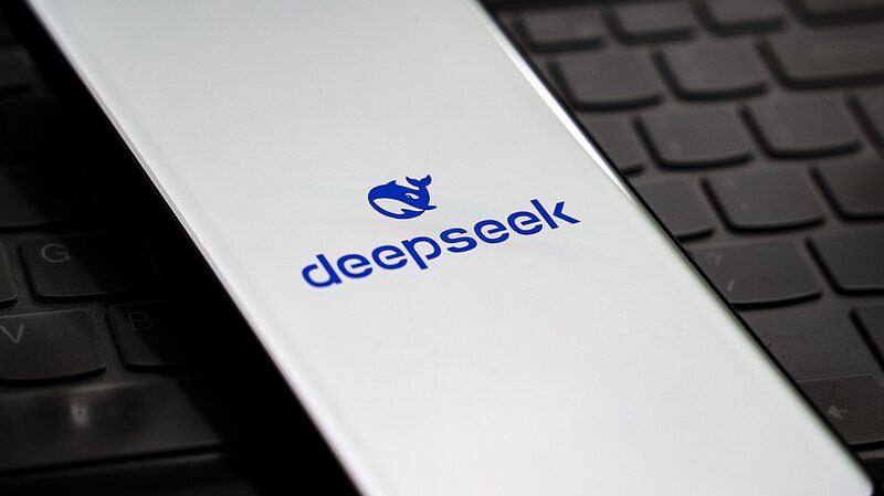 Chinese_Telecom_Giants_Embrace_DeepSeek_AI_for_Enhanced_Services - Khabar Asia Chinese_Telecom_Giants_Embrace_DeepSeek_AI_for_Enhanced_Services