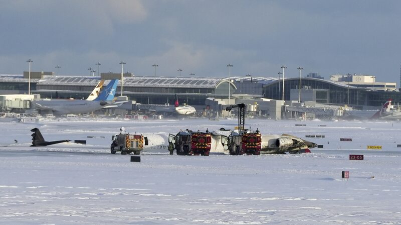Delta_Flight_Upside_Down_on_Landing_at_Toronto_Pearson__17_Injured