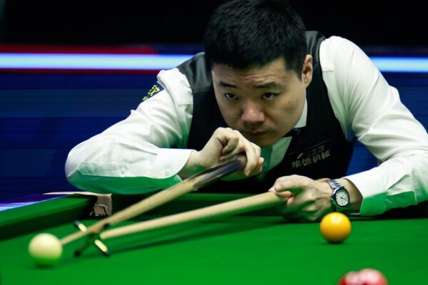 Ding Junhui and Zhou Yuelong Advance to Last 16 at World Snooker Open Ding_Junhui_and_Zhou_Yuelong_Advance_to_Last_16_at_World_Snooker_Open