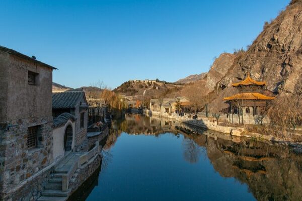 Experience the Tranquil Beauty of Gubei Water Town via Livestream Experience_the_Tranquil_Beauty_of_Gubei_Water_Town_via_Livestream video poster