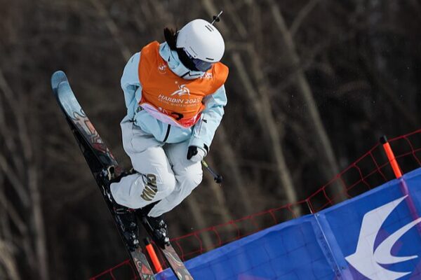 Freestyle Skiers from the Chinese Mainland Secure Gold and Silver at Asian Winter Games Freestyle_Skiers_from_the_Chinese_Mainland_Secure_Gold_and_Silver_at_Asian_Winter_Games