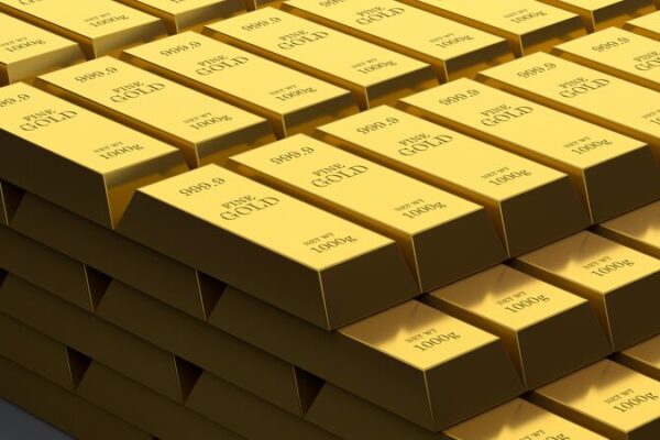Gold Prices Soar to Record Highs Amid US Tariff Fears Gold_Prices_Soar_to_Record_Highs_Amid_US_Tariff_Fears