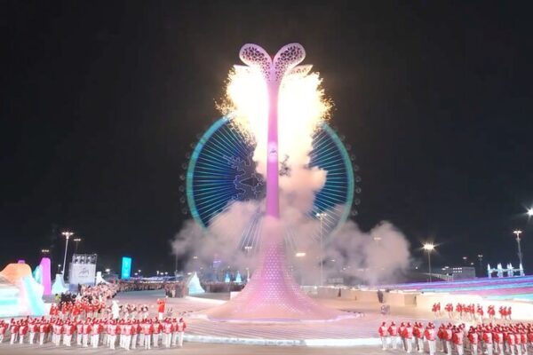 Harbin Ignites Torch Tower to Kick Off 9th Asian Winter Games Harbin_Ignites_Torch_Tower_to_Kick_Off_9th_Asian_Winter_Games video poster