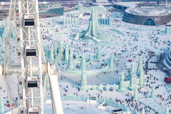 Harbin_s_Booming_Ice_Industry_Boosts_China_s_Economy_Ahead_of_Asian_Winter_Games