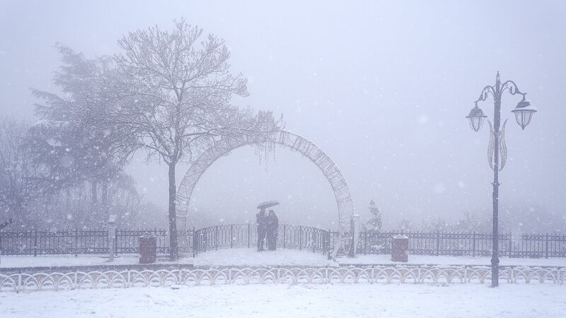 Heavy_Snowfall_Disrupts_Traffic_and_Schools_Across_Tu_rkiye - Khabar Asia Heavy_Snowfall_Disrupts_Traffic_and_Schools_Across_Tu_rkiye