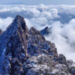 Huangshan_Mountain_s_Snowy_Charm_Captivates_Visitors_in_Anhui