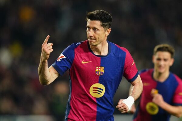 Lewandowski’s Penalty Secures Barcelona’s Spot at La Liga Top Lewandowski_s_Penalty_Secures_Barcelona_s_Spot_at_La_Liga_Top
