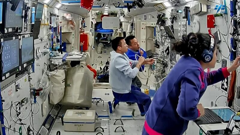 Shenzhou_19_Crew_Conducts_Groundbreaking_Experiments_on_China_Space_Station - Khabar Asia Shenzhou_19_Crew_Conducts_Groundbreaking_Experiments_on_China_Space_Station