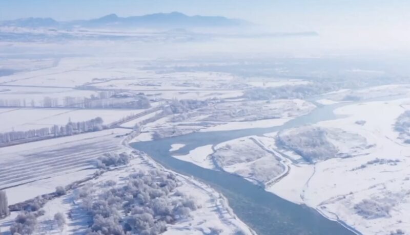 Spring_Awakening__Ili_River_s_Frozen_Landscape_Transforms_in_Xinjiang_poster - Khabar Asia Spring_Awakening__Ili_River_s_Frozen_Landscape_Transforms_in_Xinjiang video poster