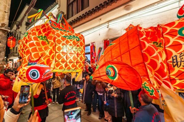 Spring Festival Sees Record Tourism and Spending in the Chinese Mainland Spring_Festival_Sees_Record_Tourism_and_Spending_in_the_Chinese_Mainland