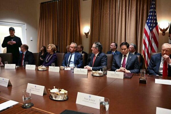 Trump and Musk Drive Significant Federal Workforce Cuts Trump_and_Musk_Drive_Significant_Federal_Workforce_Cuts