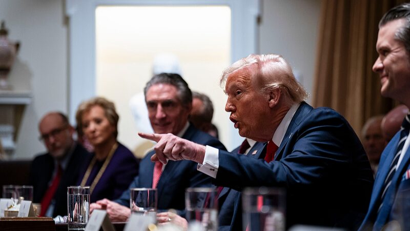 US_and_Ukraine_Sign_Minerals_Deal_Amid_Concerns_of_Resource_Exploitation - Khabar Asia US_and_Ukraine_Sign_Minerals_Deal_Amid_Concerns_of_Resource_Exploitation