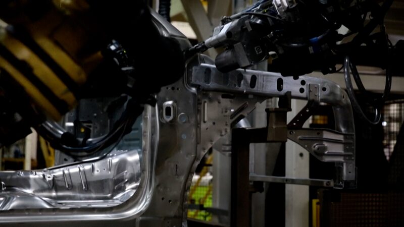 U_S__Imposes_25__Tariffs_on_Canadian_Autos_Starting_March_4 video poster