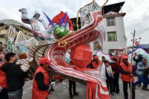 Vibrant Dragon Parade Lights Up Fujian for Lantern Festival Vibrant_Dragon_Parade_Lights_Up_Fujian_for_Lantern_Festival