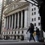 Wall_Street_Slips_as_Tariff_Jitters_Weigh_on_Markets