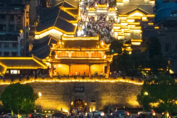 Xiangyang’s Night Splendor and Historic Charm Inspire Global Filmmakers Xiangyang_s_Night_Splendor_and_Historic_Charm_Inspire_Global_Filmmakers video poster