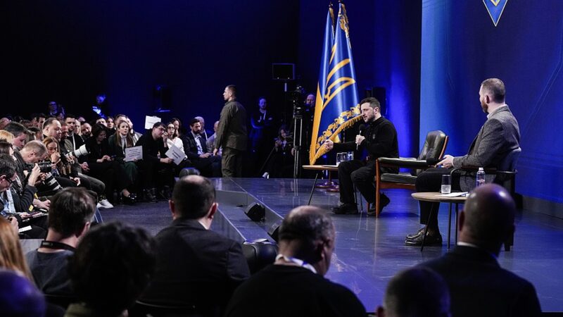 Zelenskyy_Offers_to_Step_Down_for_Peace_or_NATO_Membership video poster