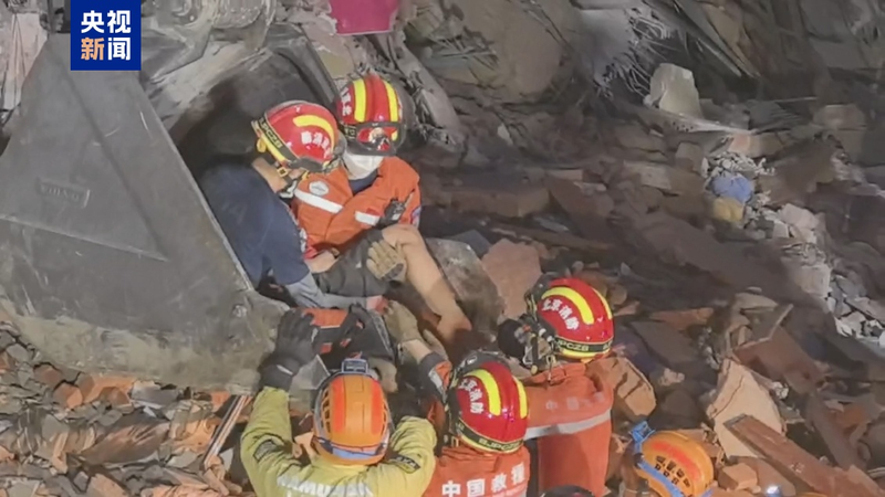 4MSMEQ82Q2C8LLT6LA74 - Khabar Asia China’s Rescue Team Saves Child After 60-Hour Ordeal in Myanmar