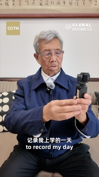 93_Year_Old_Student_Captures_Life_s_Beauty_Through__Wander_Lens__poster - Khabar Asia 93_Year_Old_Student_Captures_Life_s_Beauty_Through__Wander_Lens_ video poster