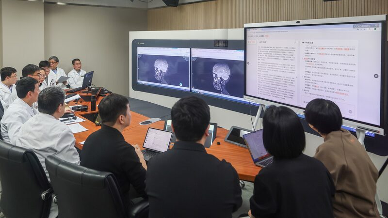 AI_Revolutionizes_Healthcare_in_China__Shenzhen_Leads_Medical_Innovation