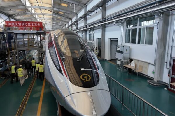 China Launches CR450: The World’s Fastest High-Speed Train China_Launches_CR450__The_World_s_Fastest_High_Speed_Train video poster