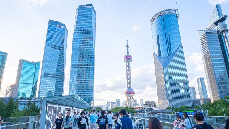 China Targets 5% Economic Growth for 2025 with Strategic Policies China_Targets_5__Economic_Growth_for_2025_with_Strategic_Policies