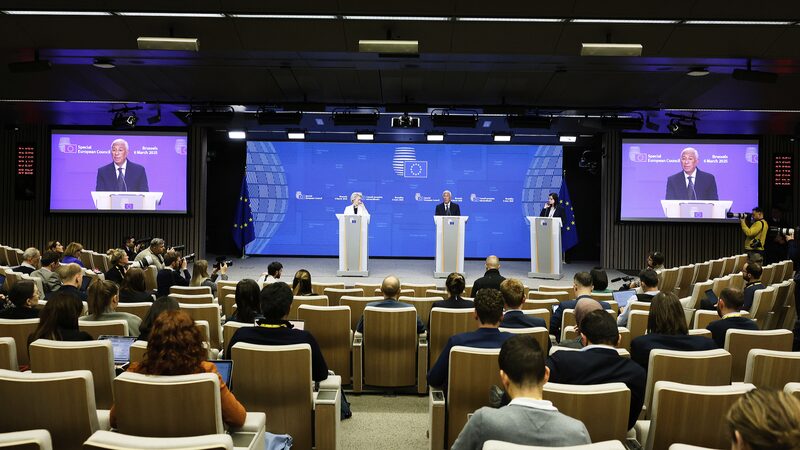 EU_Unveils_Defense_Overhaul__Commits__30_6B_in_2025_Ukraine_Aid - Khabar Asia EU_Unveils_Defense_Overhaul__Commits__30_6B_in_2025_Ukraine_Aid